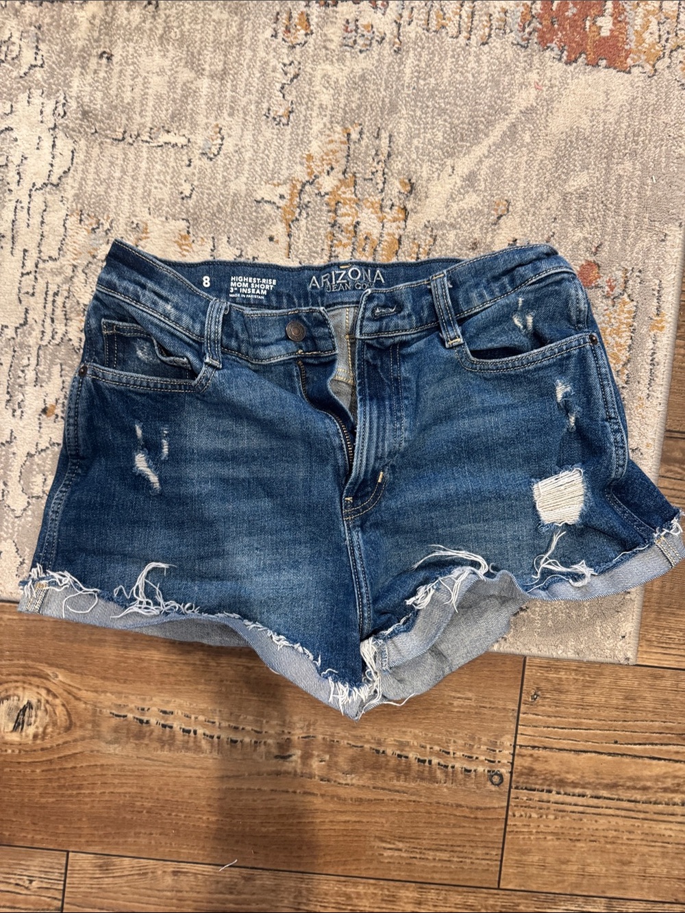 Arizona highest rise mom short